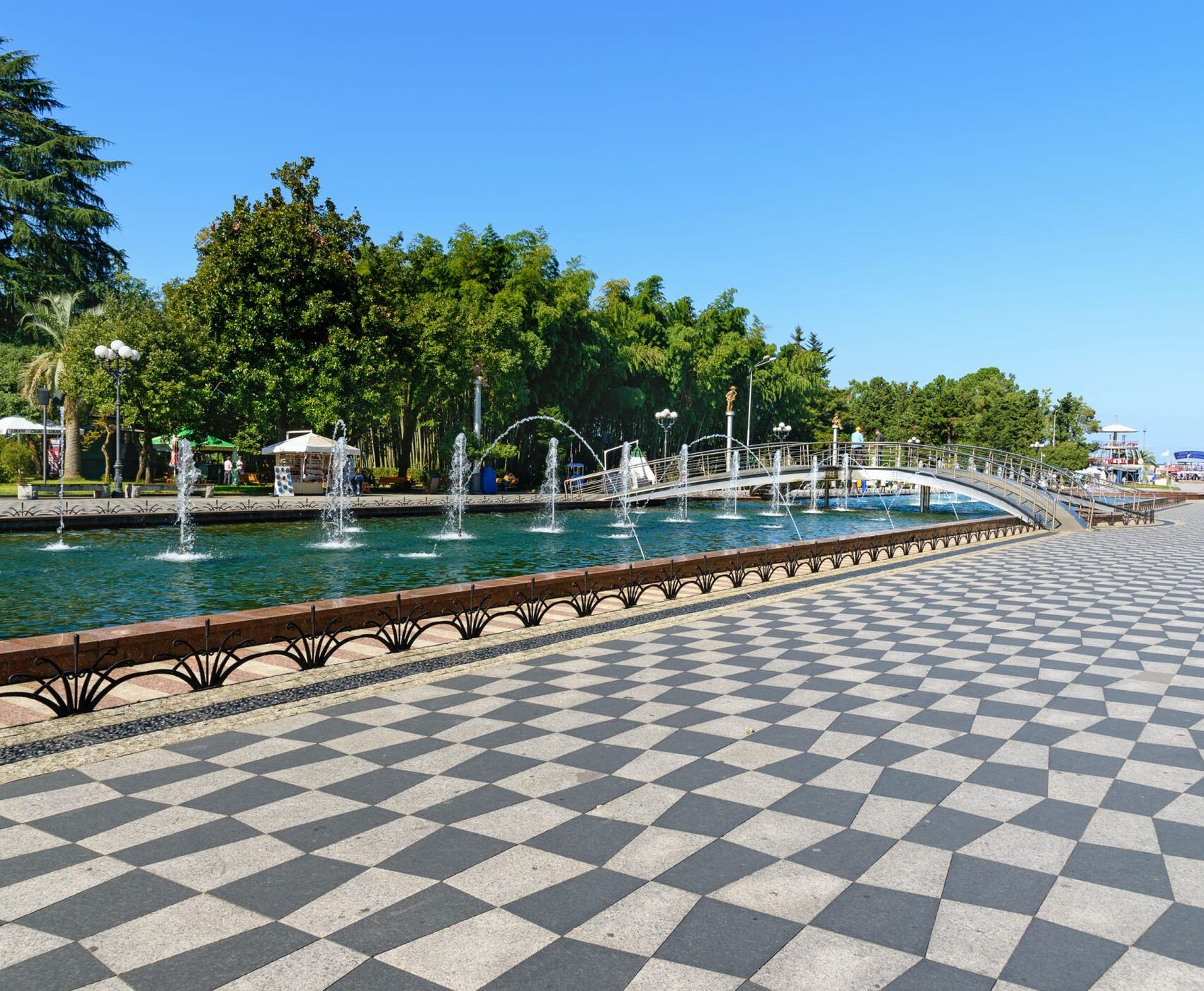 UÇAKLI VAN KARS KARADENİZ BATUM  TURU