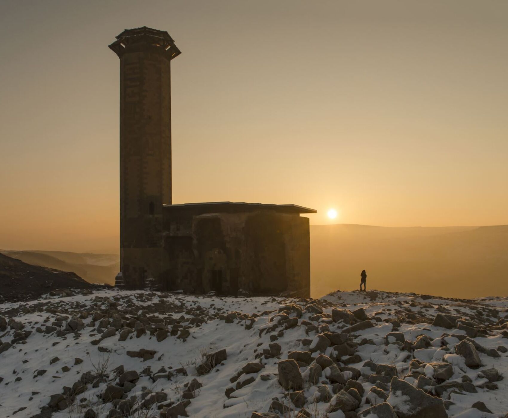 UÇAKLI VAN KARS KARADENİZ BATUM  TURU