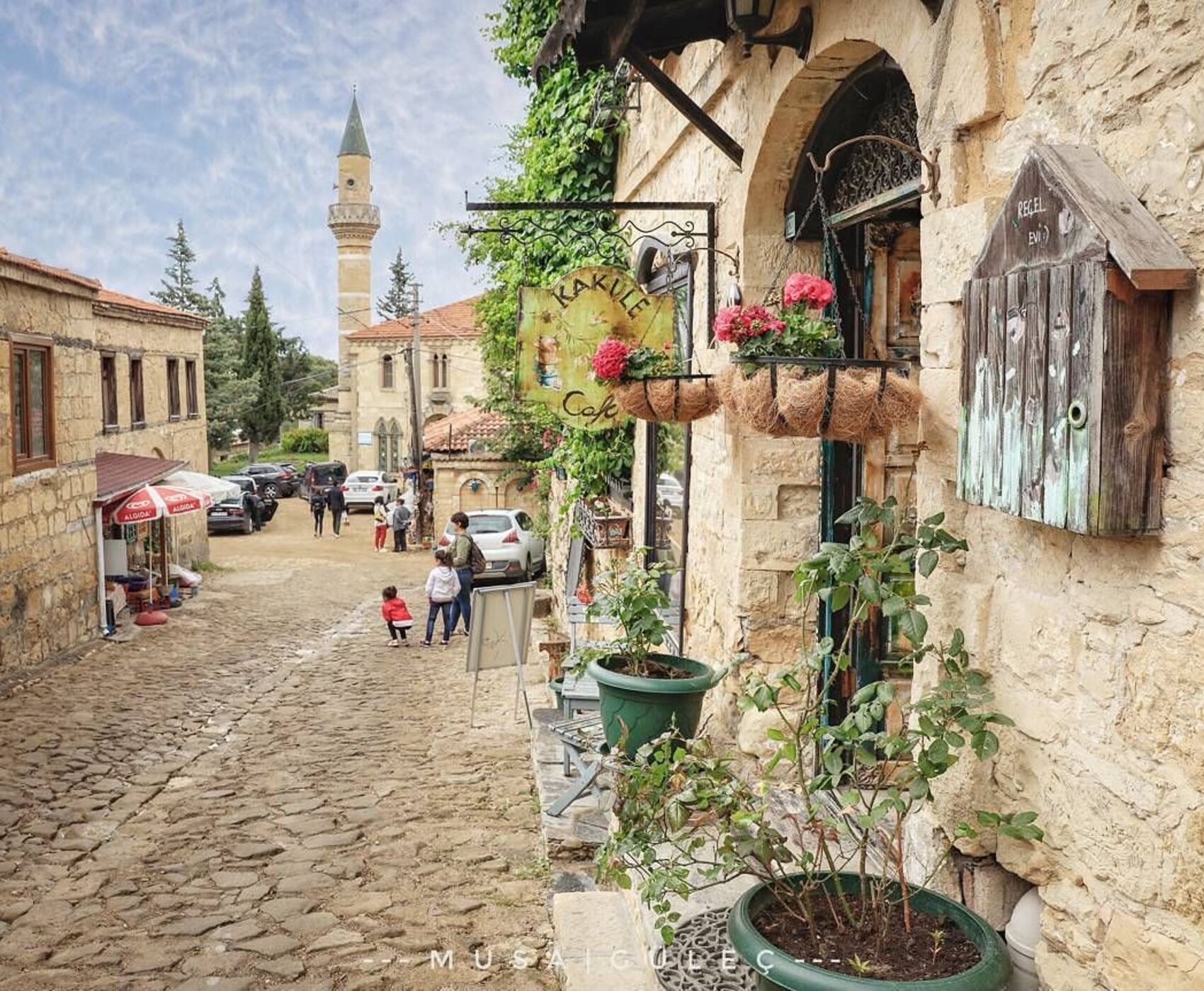 UÇAKLI BÜYÜK EGE İZMİR GÖKÇEADA BOZCAADA AYVALIK TURU