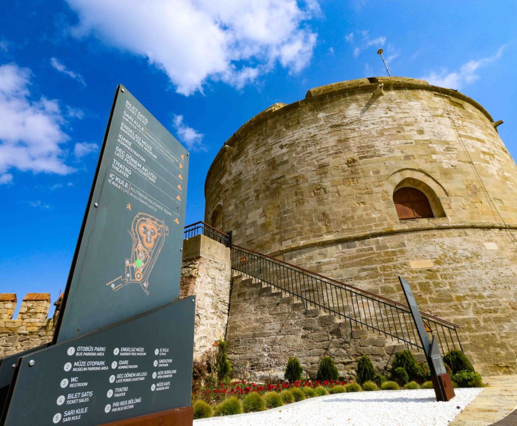 UÇAKLI BÜYÜK EGE İZMİR GÖKÇEADA BOZCAADA AYVALIK TURU