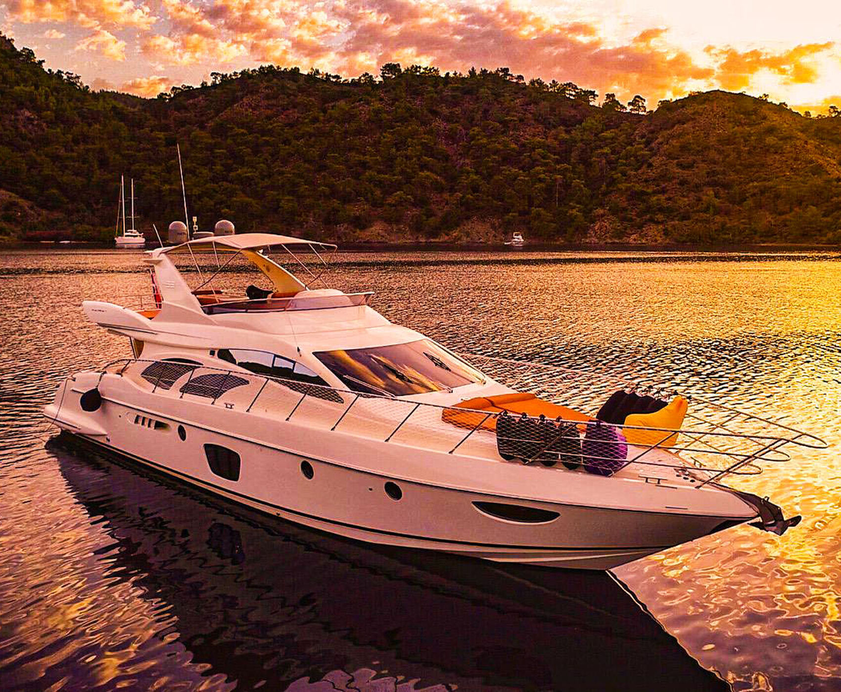 ÖZEL VIP MOTOR YAT TURU