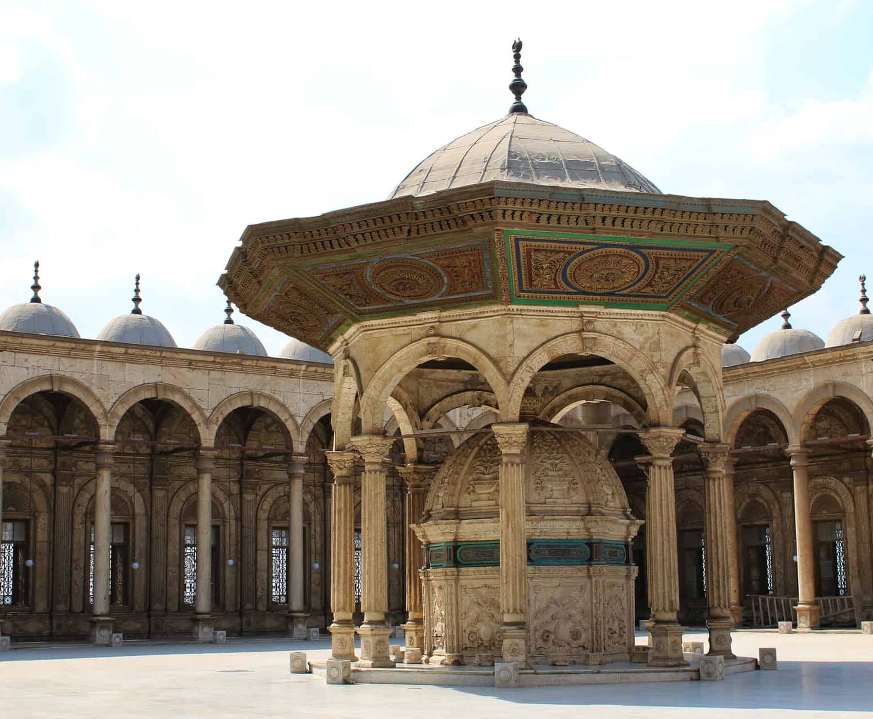 ANTALYADAN DİREKT UÇAKLI  BAŞTAN BAŞA MISIR VE ÜRDÜN MOZAİĞİ 