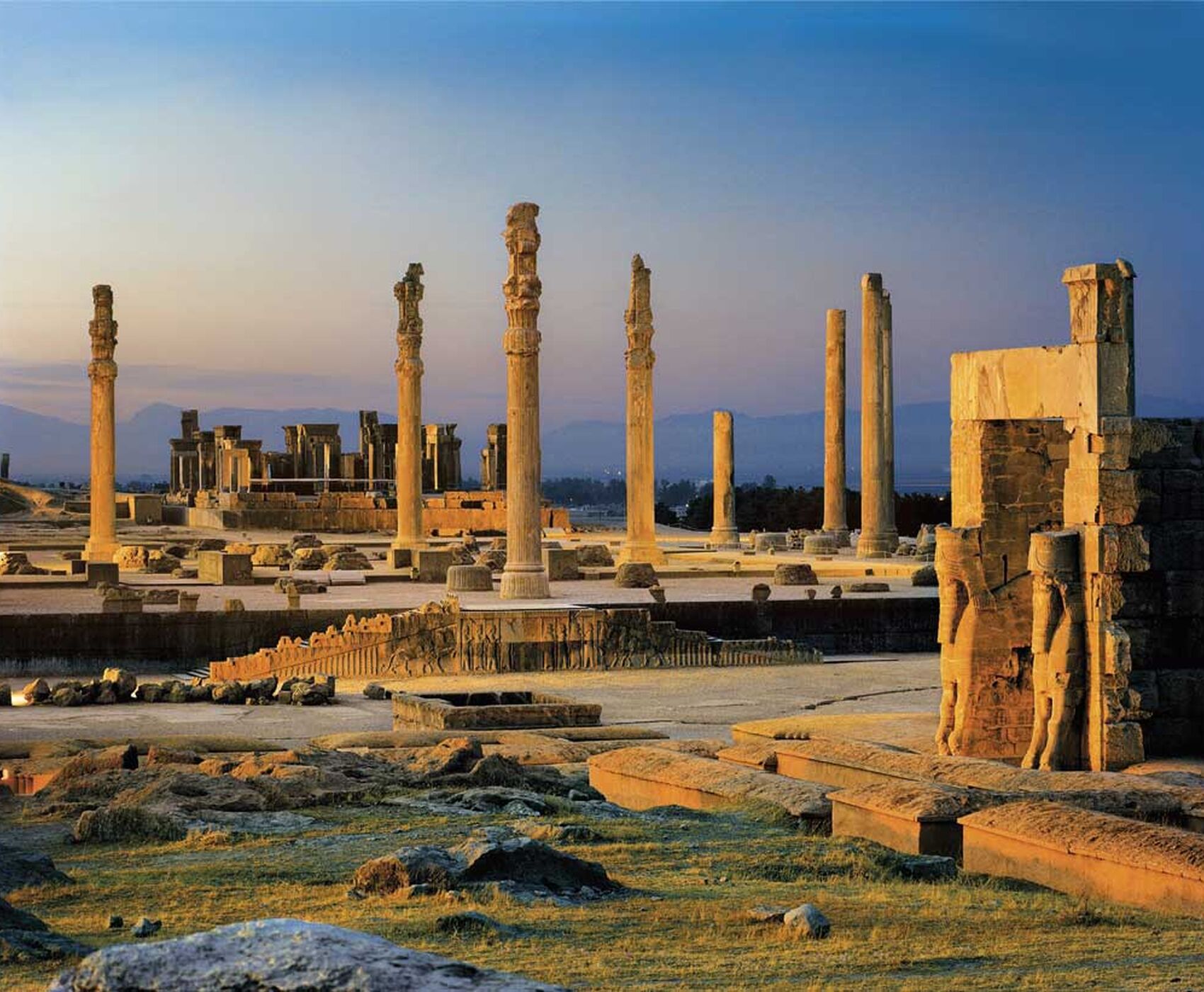 ANTALYA VE İSTANBUL DAN UÇAKLI BÜYÜK İRAN TURU