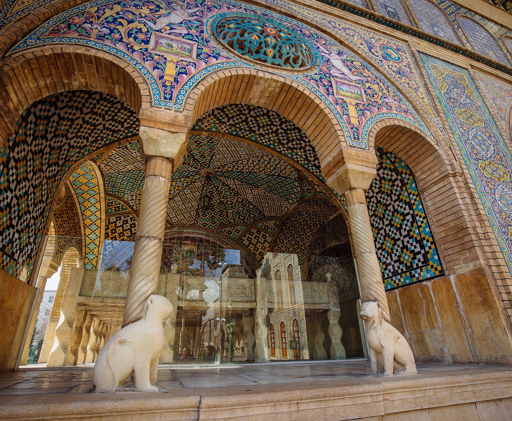 ANTALYA VE İSTANBUL DAN UÇAKLI BÜYÜK İRAN TURU