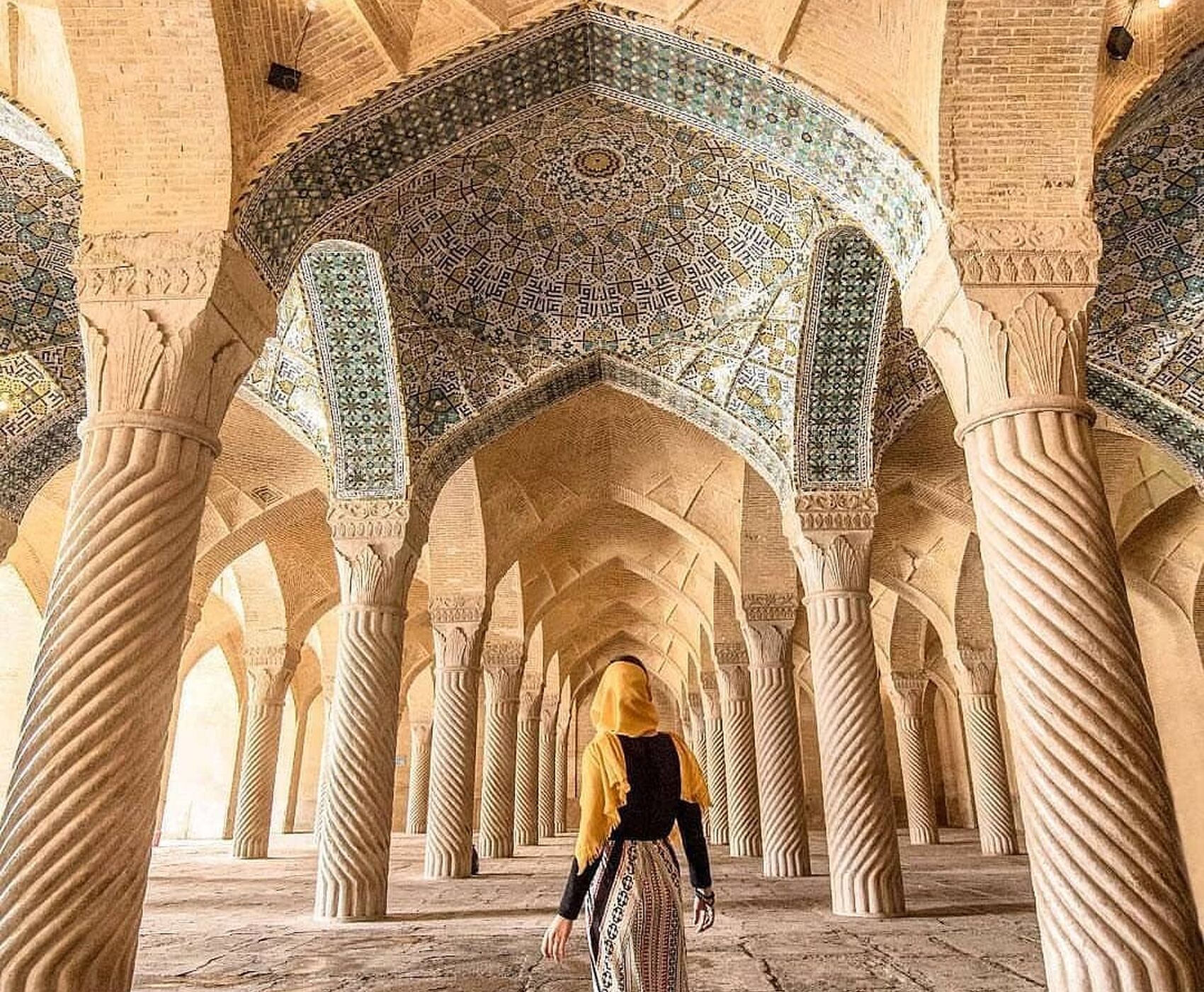 ANTALYA VE İSTANBUL DAN UÇAKLI BÜYÜK İRAN TURU