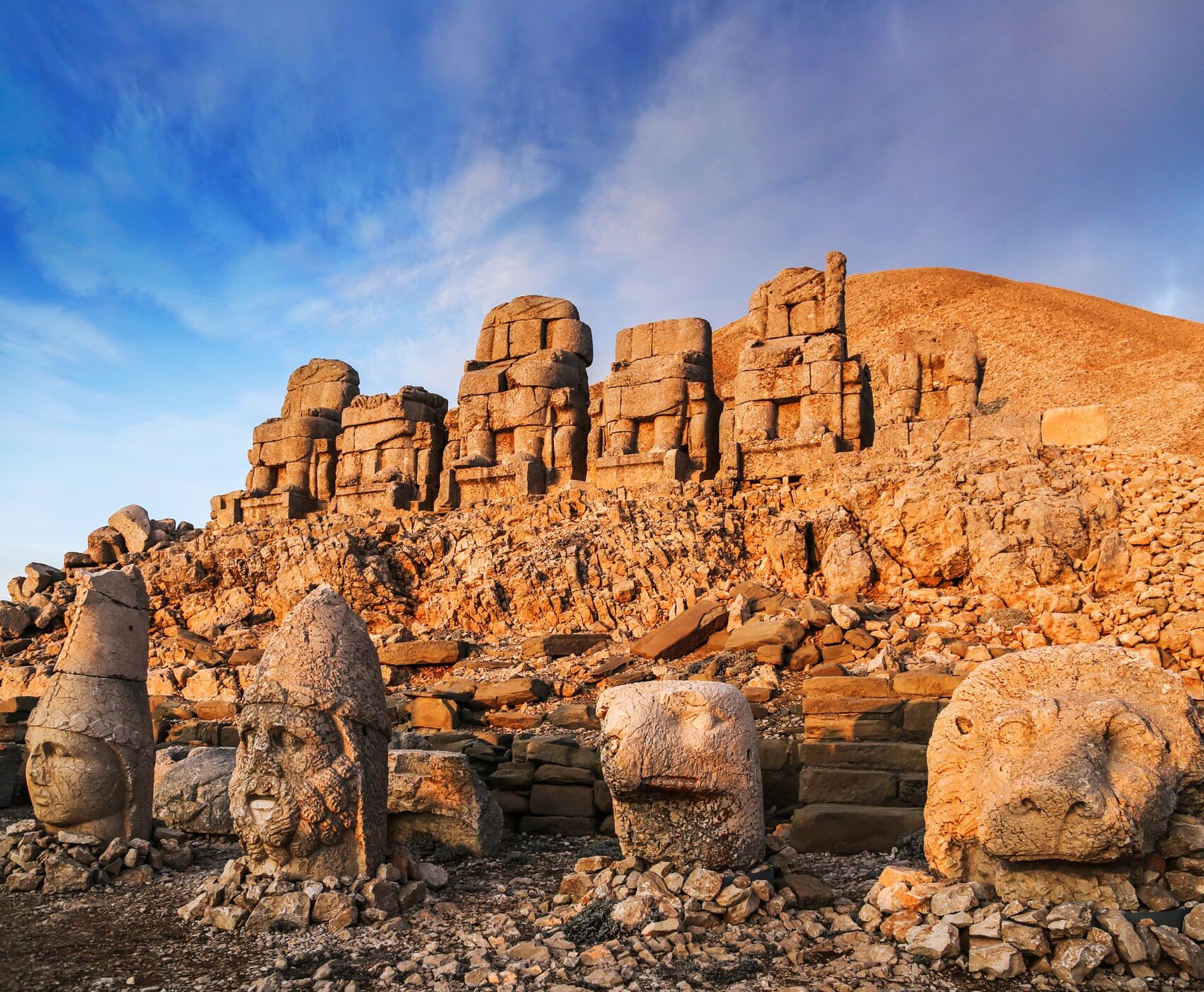 UÇAKLI GAP  İNCİLERİ ( NEMRUT & GÖBEKLİTEPE & MARDİN )