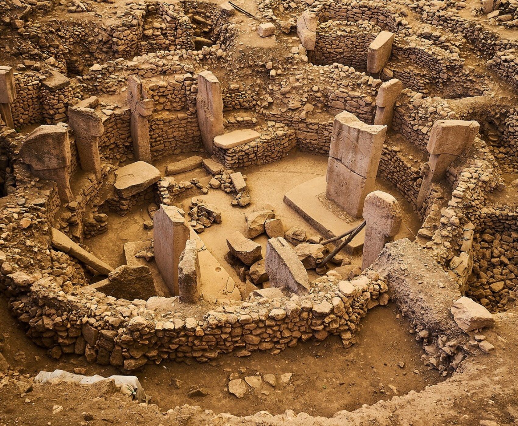 UÇAKLI GAP  İNCİLERİ ( NEMRUT & GÖBEKLİTEPE & MARDİN )