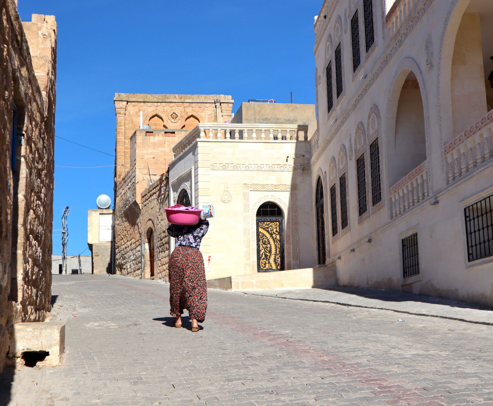 UÇAKLI GAP  İNCİLERİ ( NEMRUT & GÖBEKLİTEPE & MARDİN )