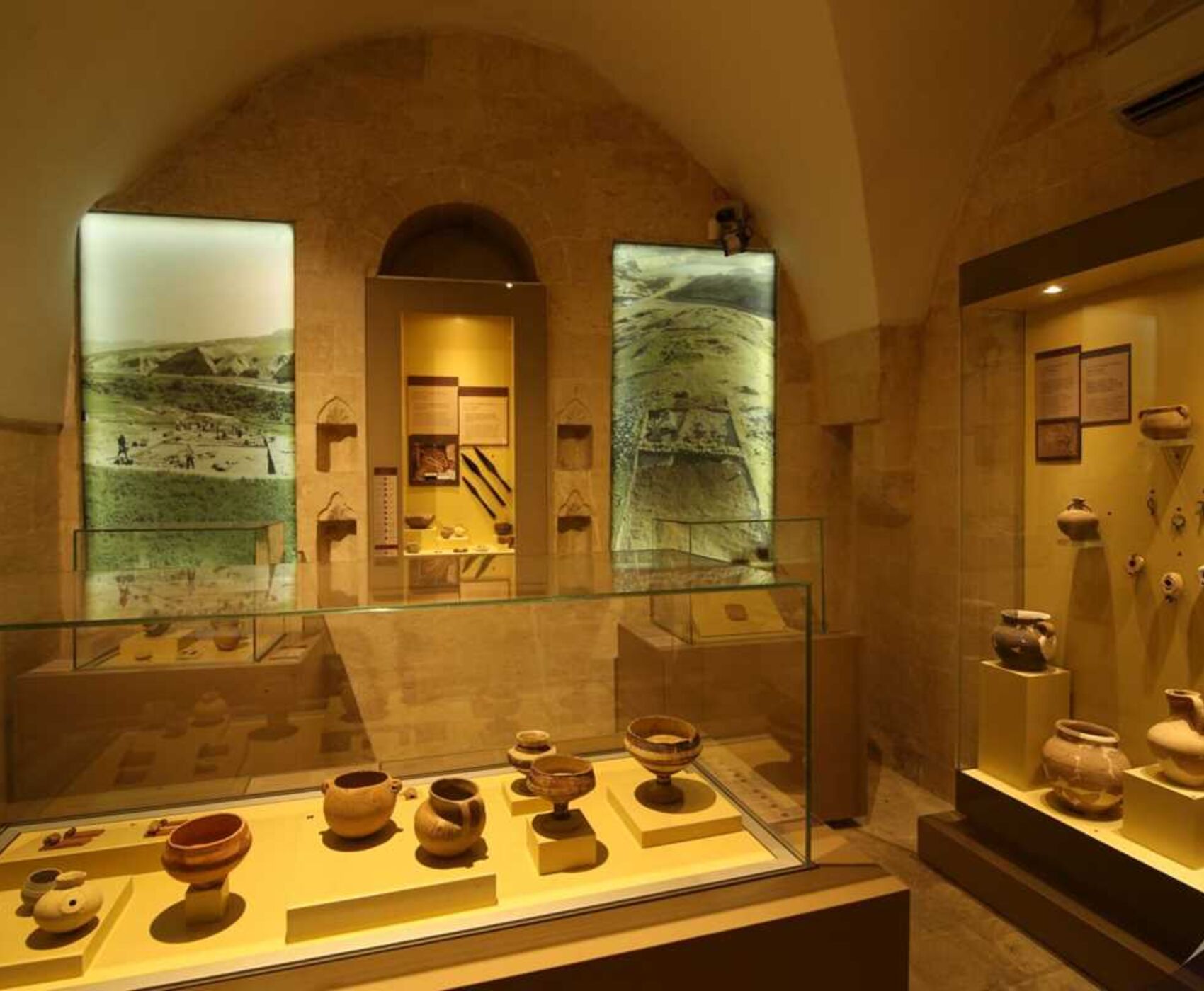 UÇAKLI GAP  İNCİLERİ ( NEMRUT & GÖBEKLİTEPE & MARDİN )