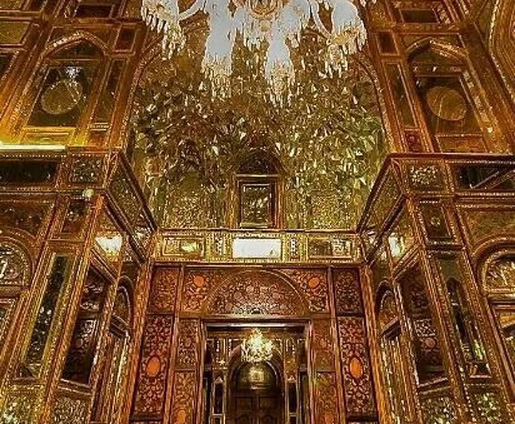 ANTALYA VE İSTANBUL DAN UÇAKLI BÜYÜK İRAN TURU