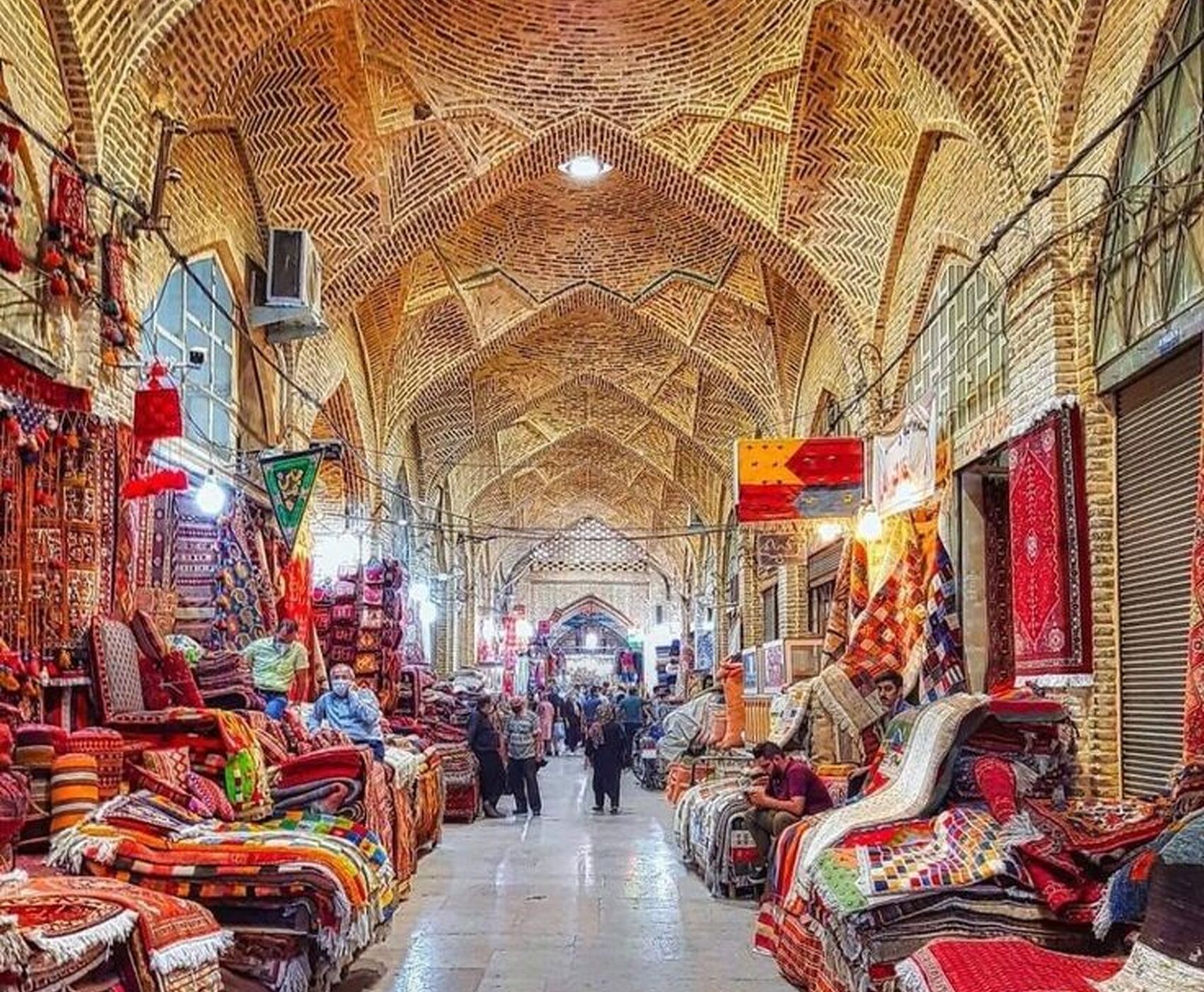 ANTALYA VE İSTANBUL DAN UÇAKLI BÜYÜK İRAN TURU