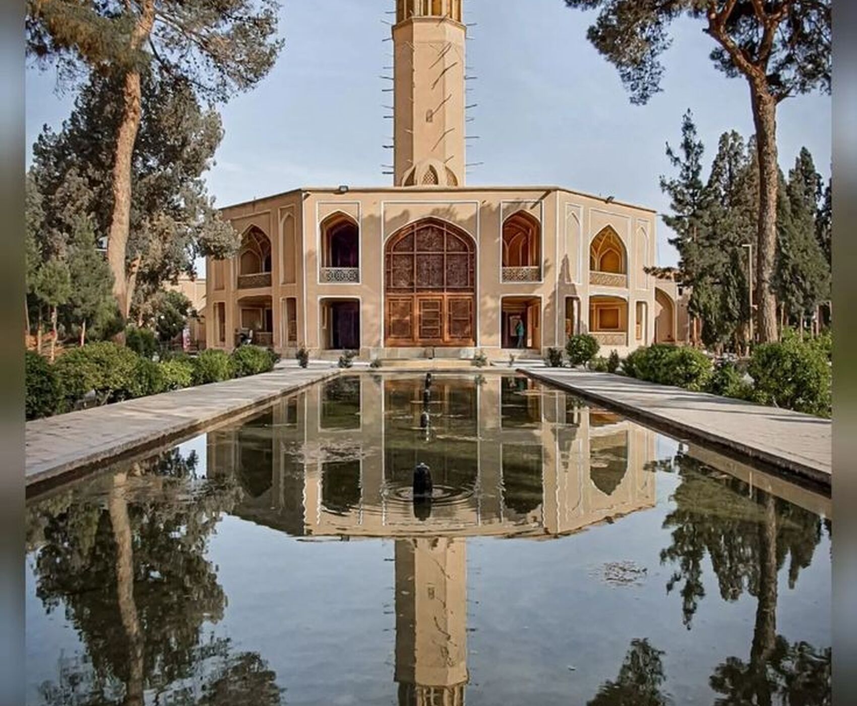 ANTALYA VE İSTANBUL DAN UÇAKLI BÜYÜK İRAN TURU