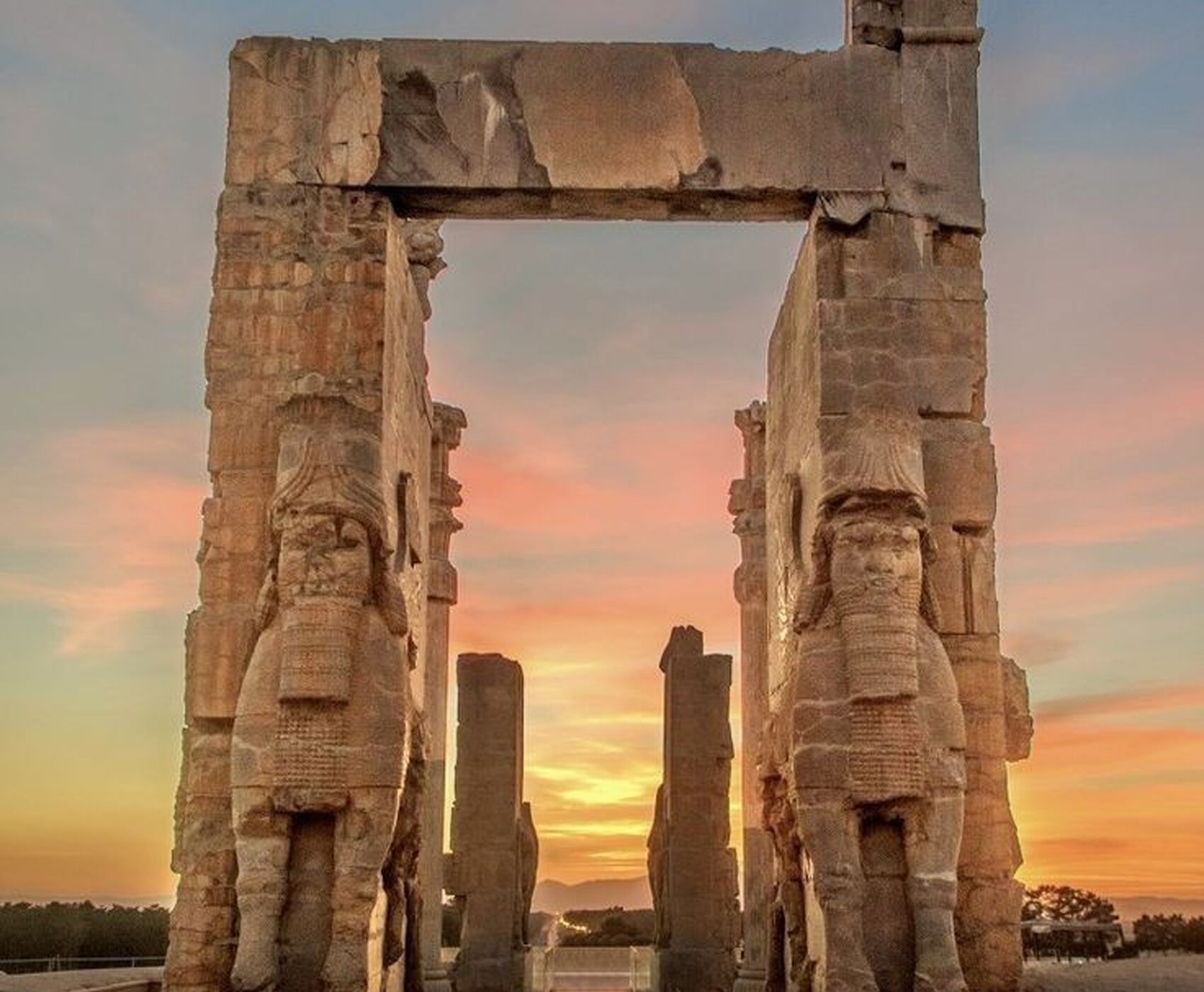 ANTALYA VE İSTANBUL DAN UÇAKLI BÜYÜK İRAN TURU