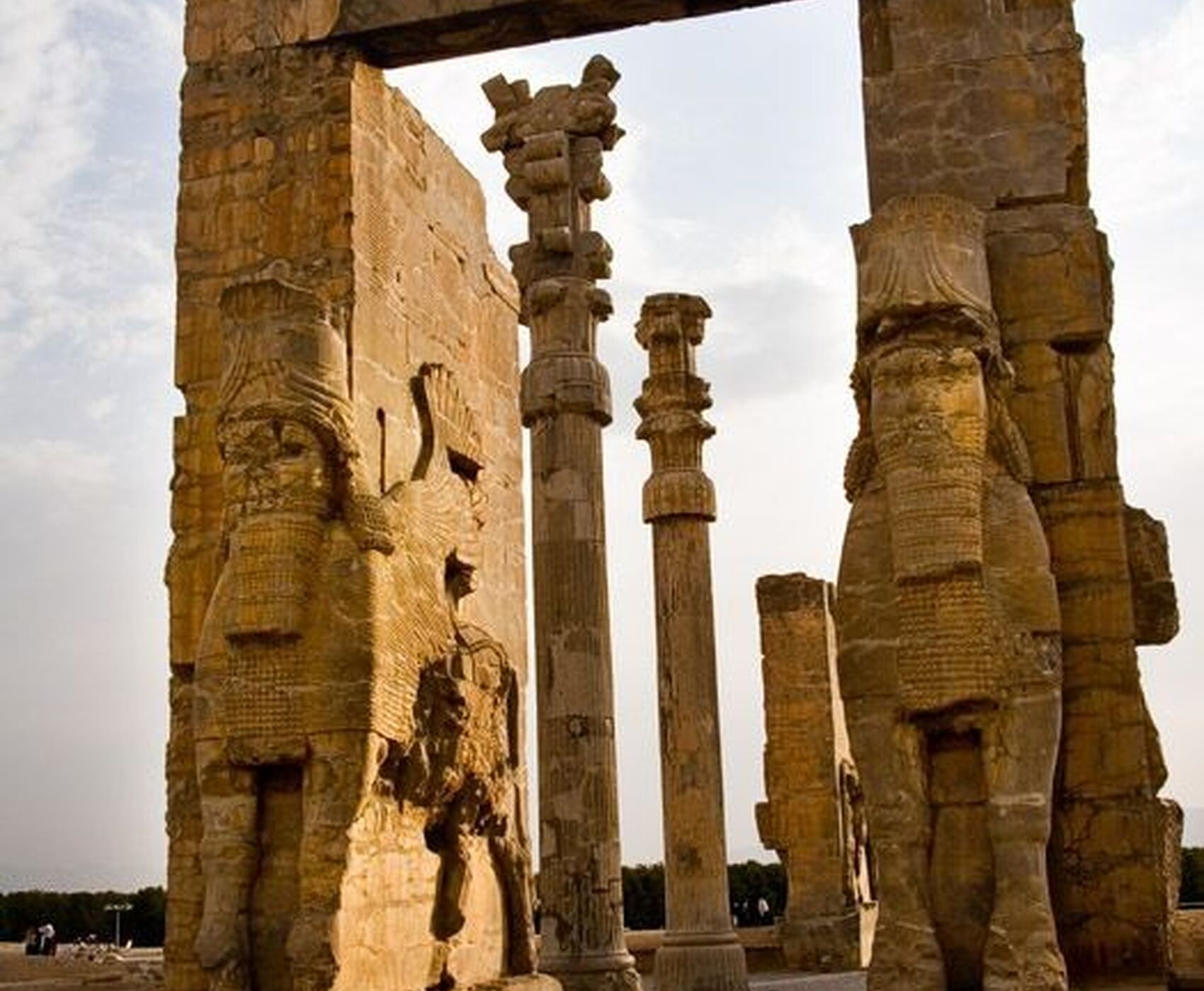 ANTALYA VE İSTANBUL DAN UÇAKLI BÜYÜK İRAN TURU