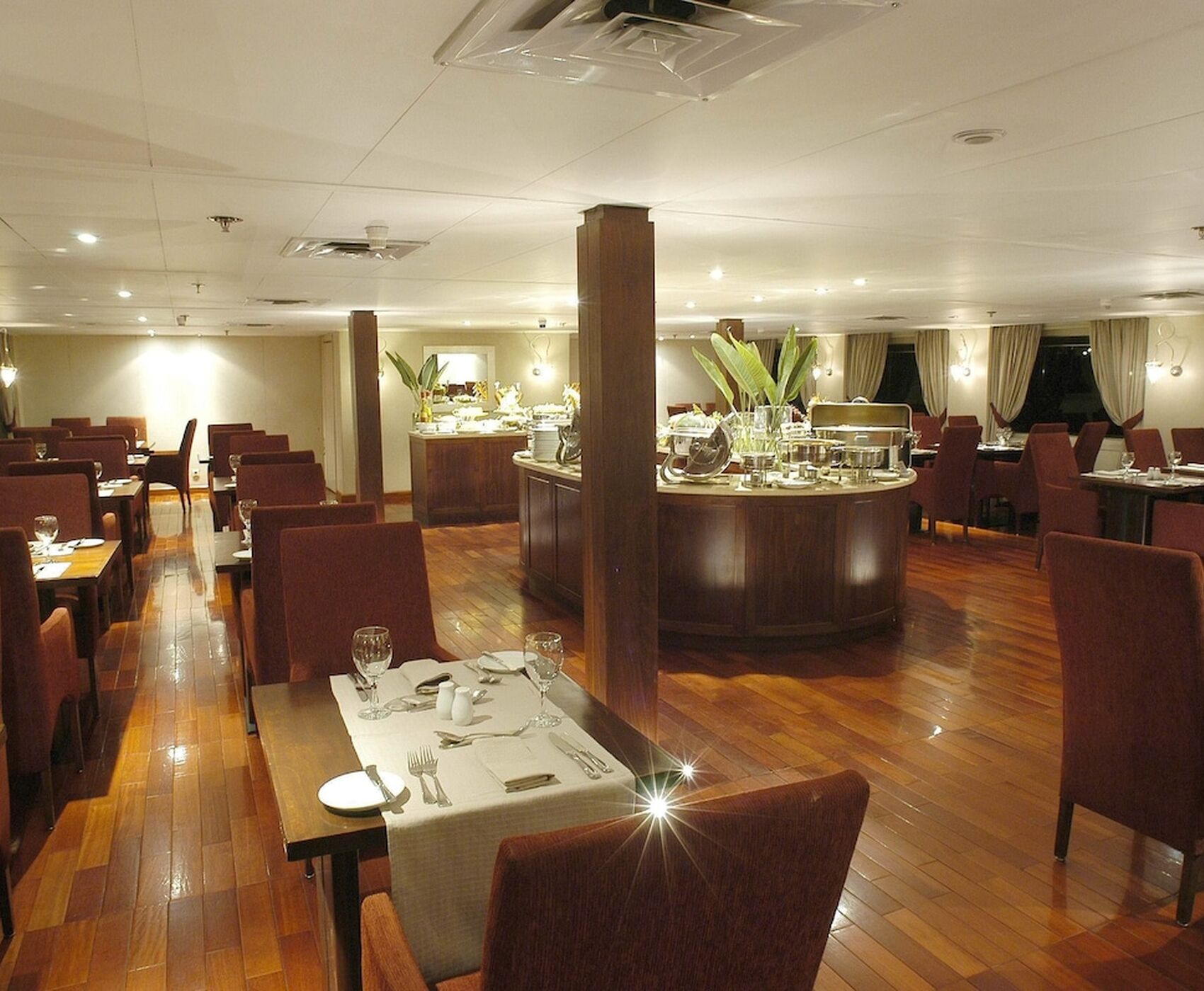 İSTANBUL ÇIKIŞLI NİL CRUİSE GEMİSİ İLE GİZEMLİ MISIR KAHİRE & PİRAMİTLER & ASWAN & LUXOR & TAPINAKLAR & HURGADA