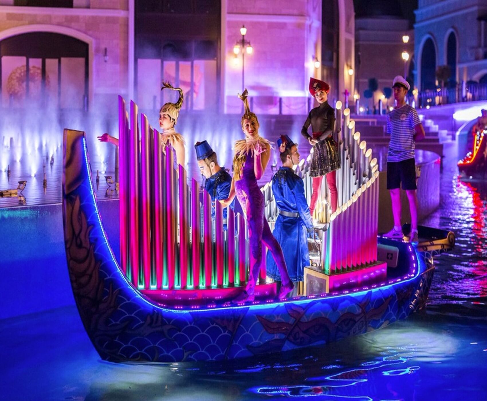 LAND OF LEGEND NIGHT SHOW