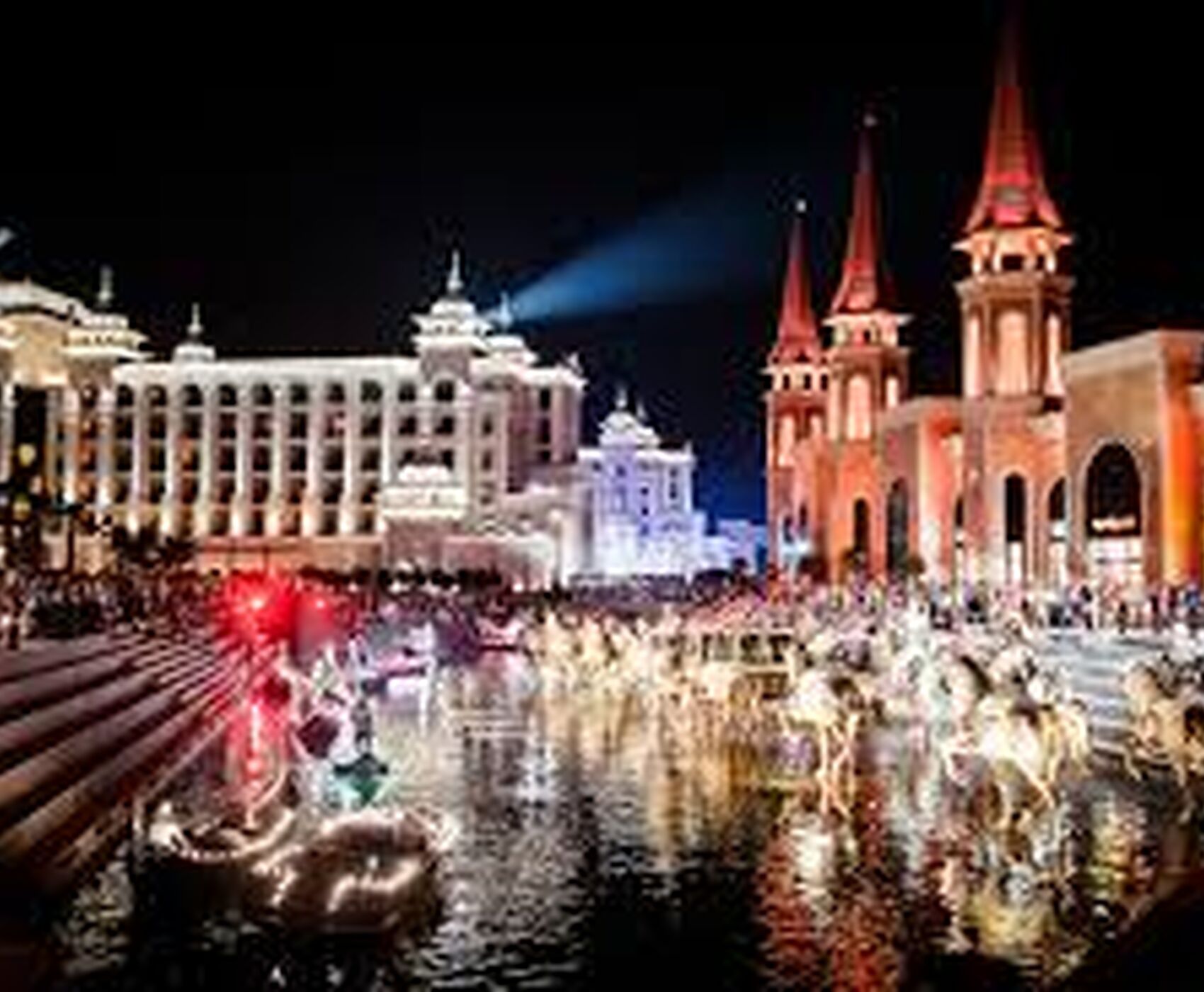 LAND OF LEGEND NIGHT SHOW