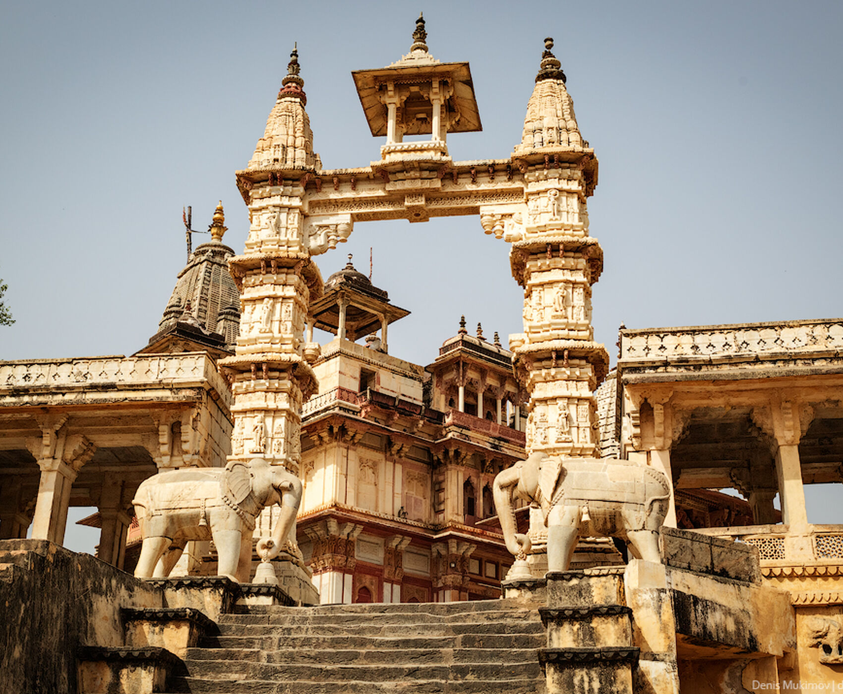 ANTALYA ÇIKIŞLI HİNDİSTAN & NEPAL & SRİ LANKA