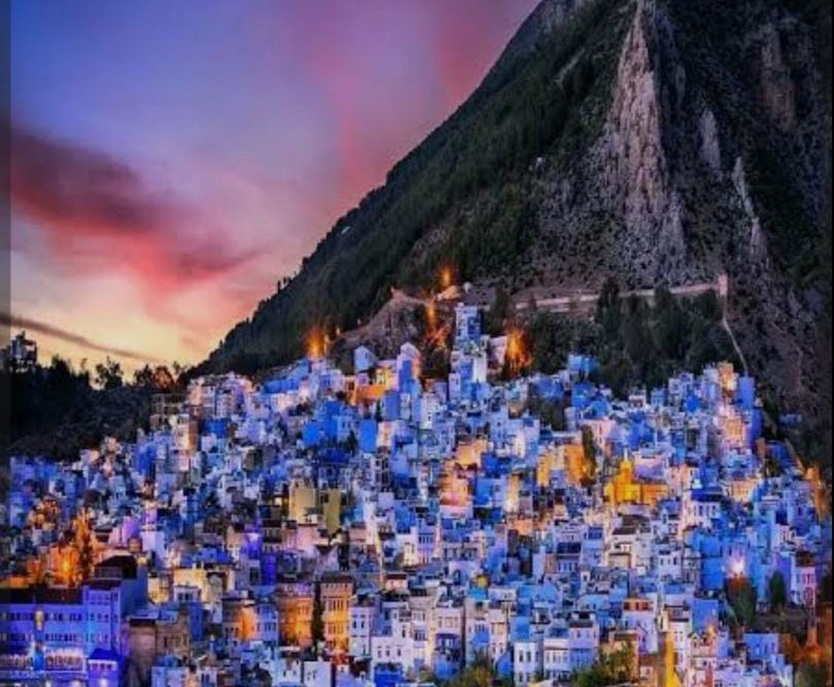 ANTALYA'DAN İSTANBUL AKTARMALI  UÇAKLI BAŞTAN BAŞA FAS TURU