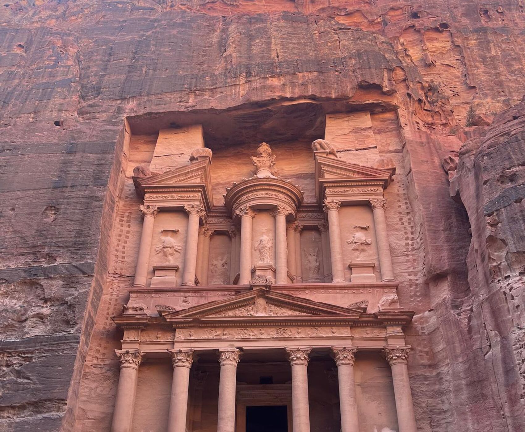 ANKARA ÇIKIŞLI VİZESİZ HER ŞEY DAHİL BAŞTAN BAŞA ÜRDÜN KEŞİF TURU