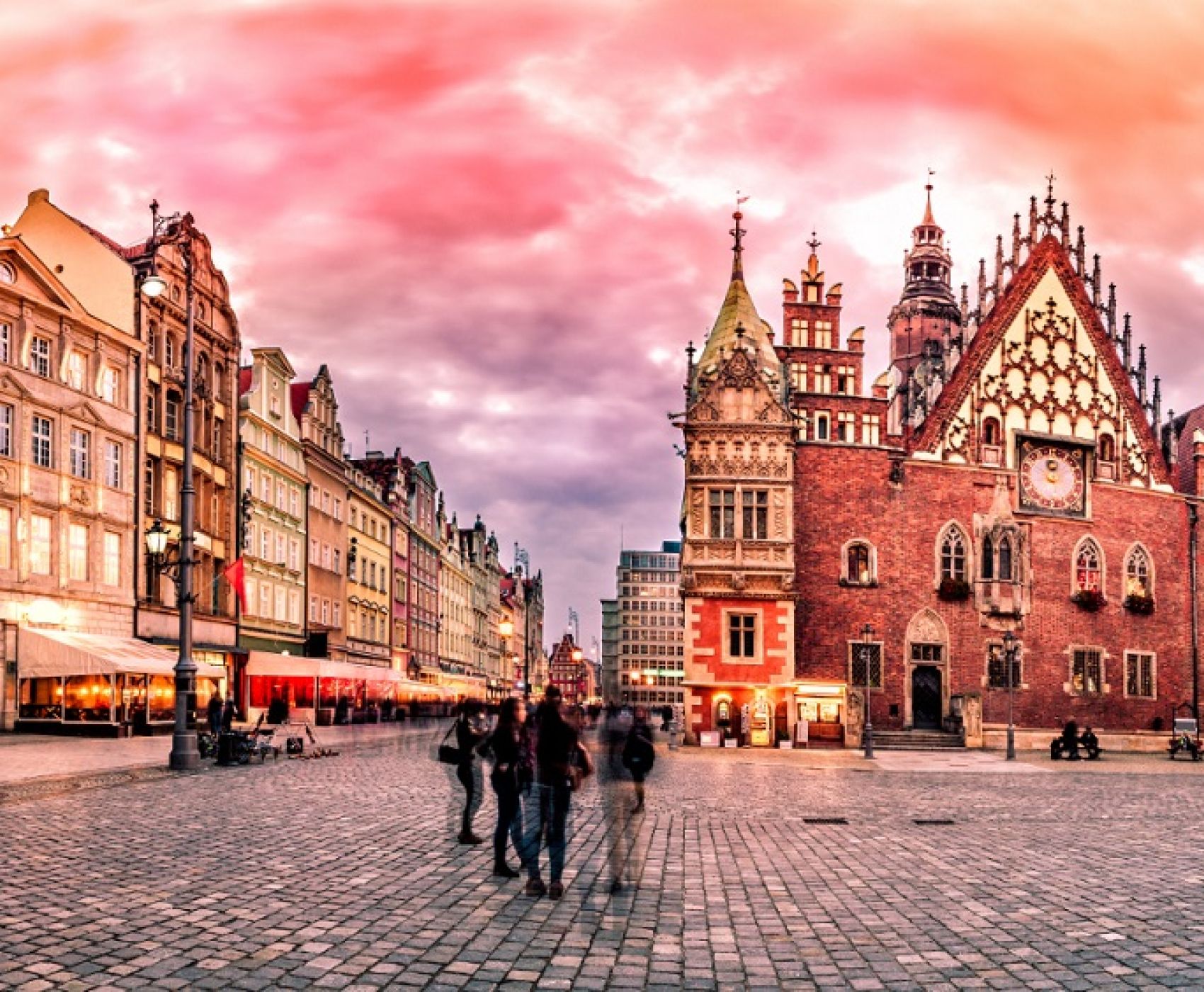 ANTALYA DAN DİREKT UÇAKLI POLONYA