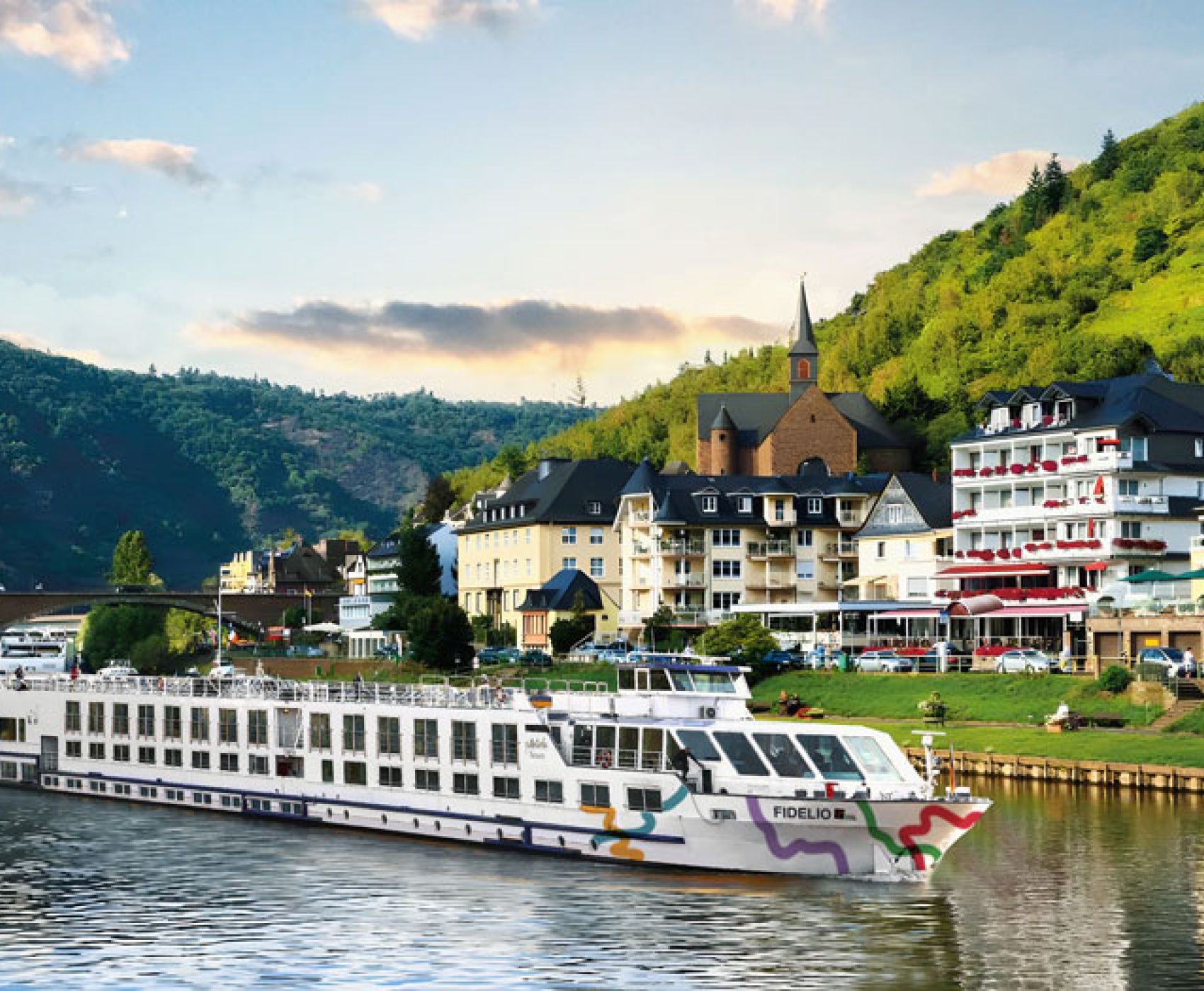 ANTALYA DAN DİREKT UÇAKLI MS FİDELİO GEMİSİ İLE TUNA İNCİLERİ