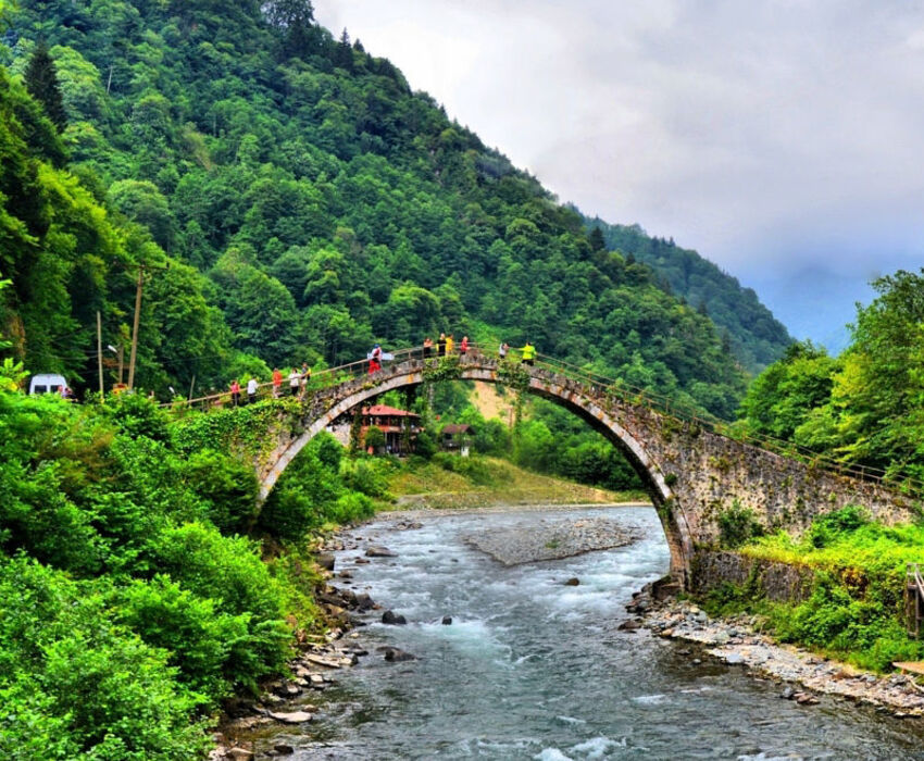 UÇAKLI DOĞU KARADENİZ - BATUM TURU